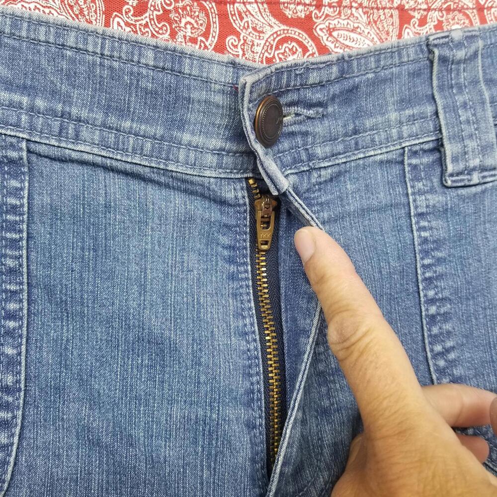 Lee Denim Capri Jhorts Womens 12 Med Blue Jean Roll-tab Hem Y2K - Picture 6 of 11